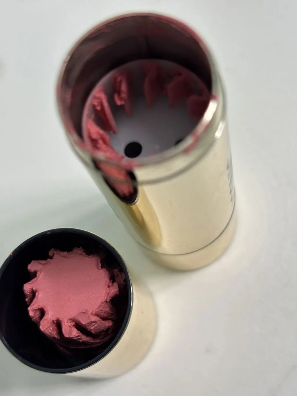 Iconic London Blurring Blush Stick Cosmo Blossom effetto sfumato