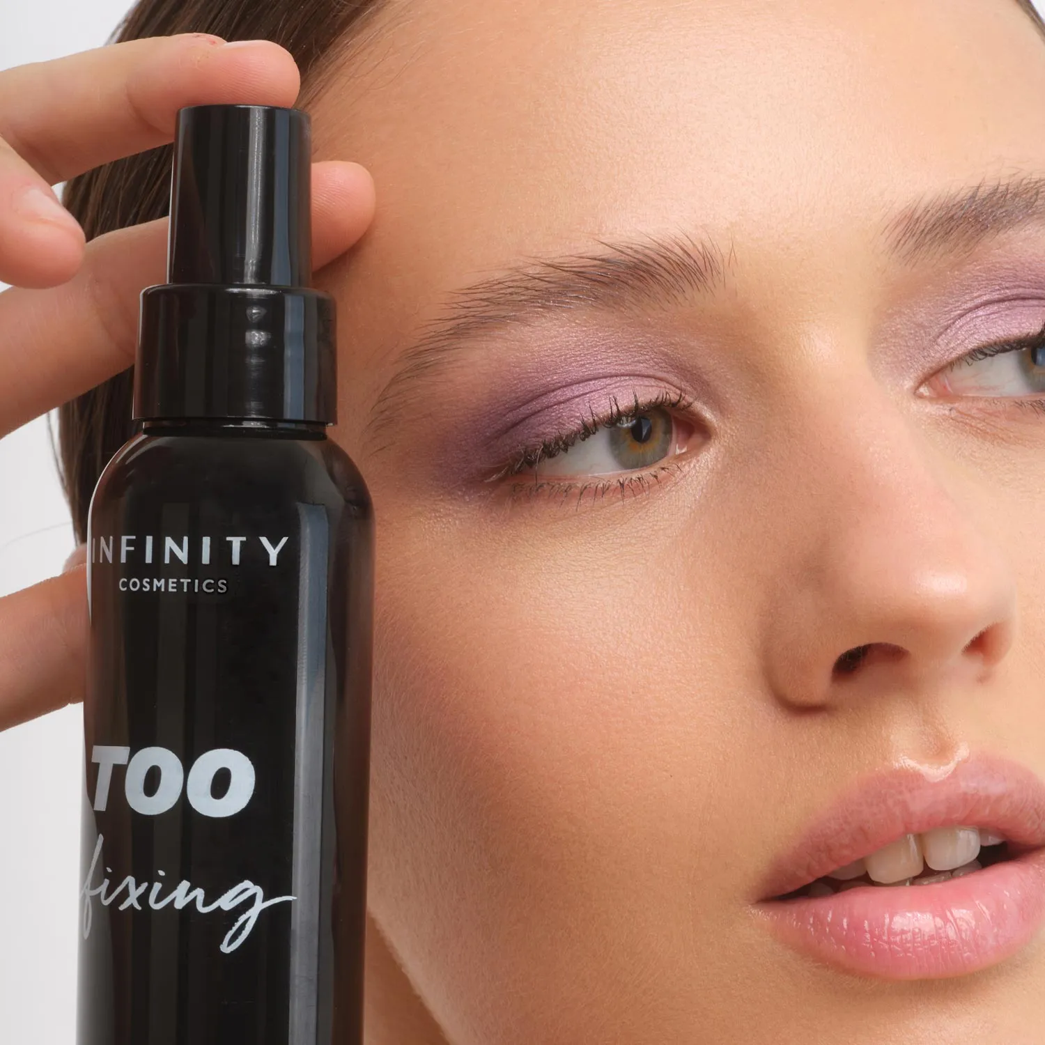 Infinity Make Up Too Fixing spray viso fissante trucco