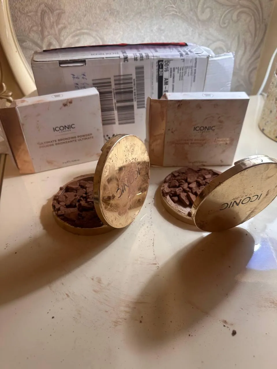 Iconic London Ultimate Bronzing Powder terra Light Bronze