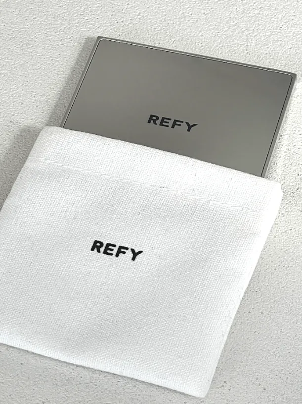 Refy Compact Mirror specchietto trucco da borsetta con custodia