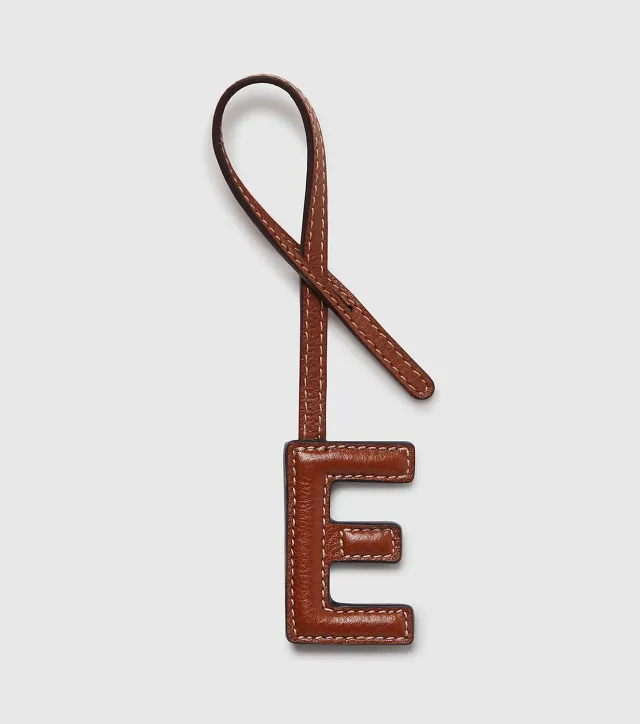 Westman Atelier Alphabet Charm charm borsa cognac pelle mela