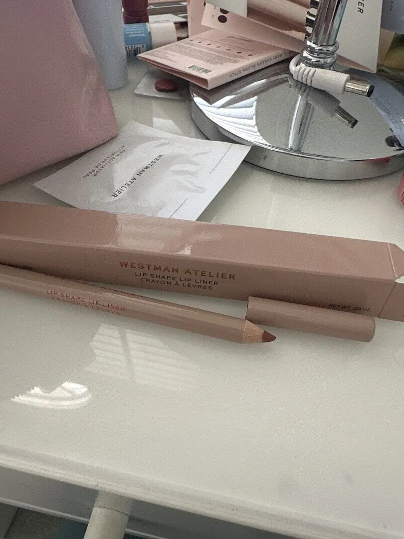 Westman Atelier Lip Shape matita labbra Coucou corallo
