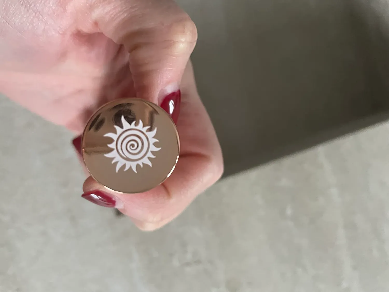 Wakeup Everyday Hero Rossetto Cremoso Burgundy Star 3D