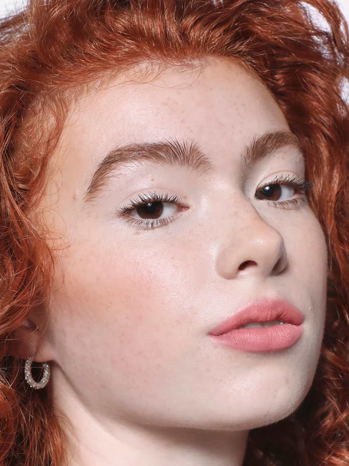 Refy Lip Blush balsamo labbra colorato sheer effetto blurring