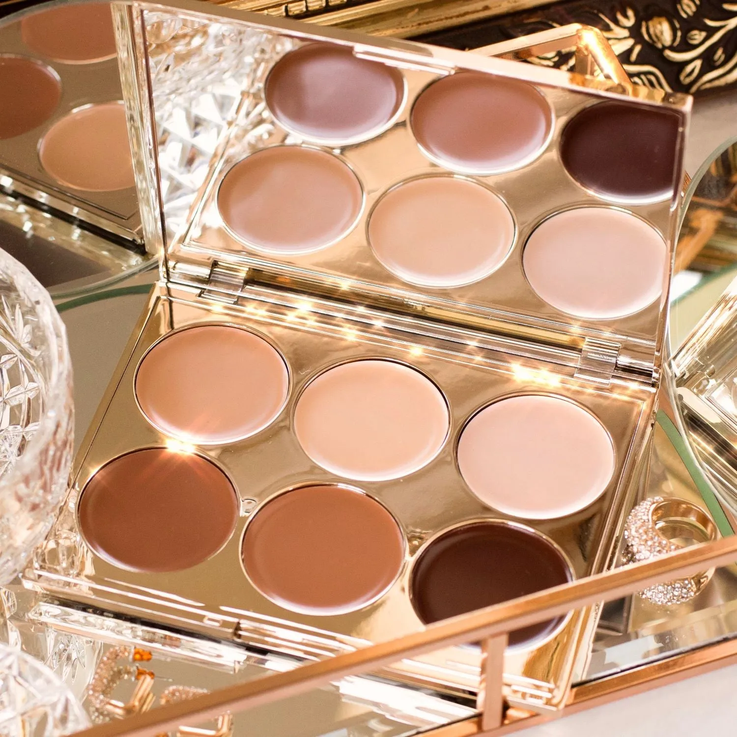 Iconic London Multi Use Sculpting Palette contour viso cremoso