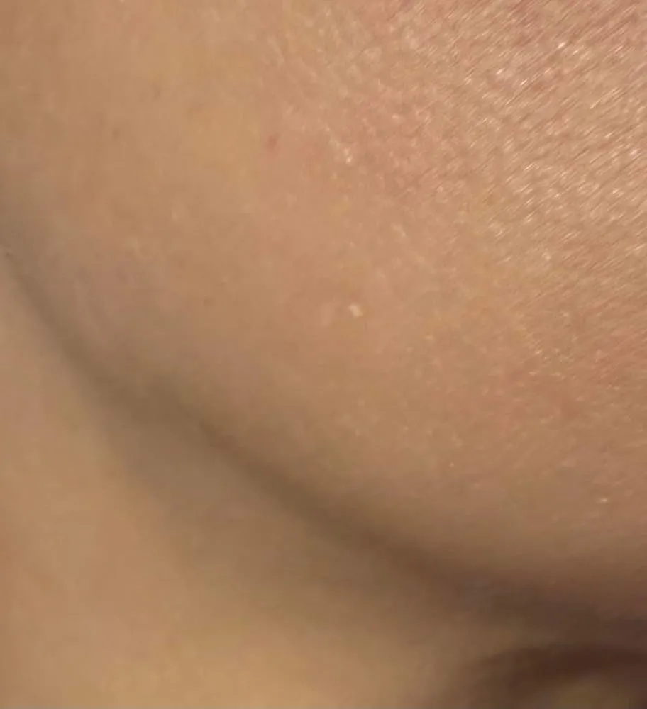 AGE20'S Signature Essence Pact cushion mini SPF50+ glow