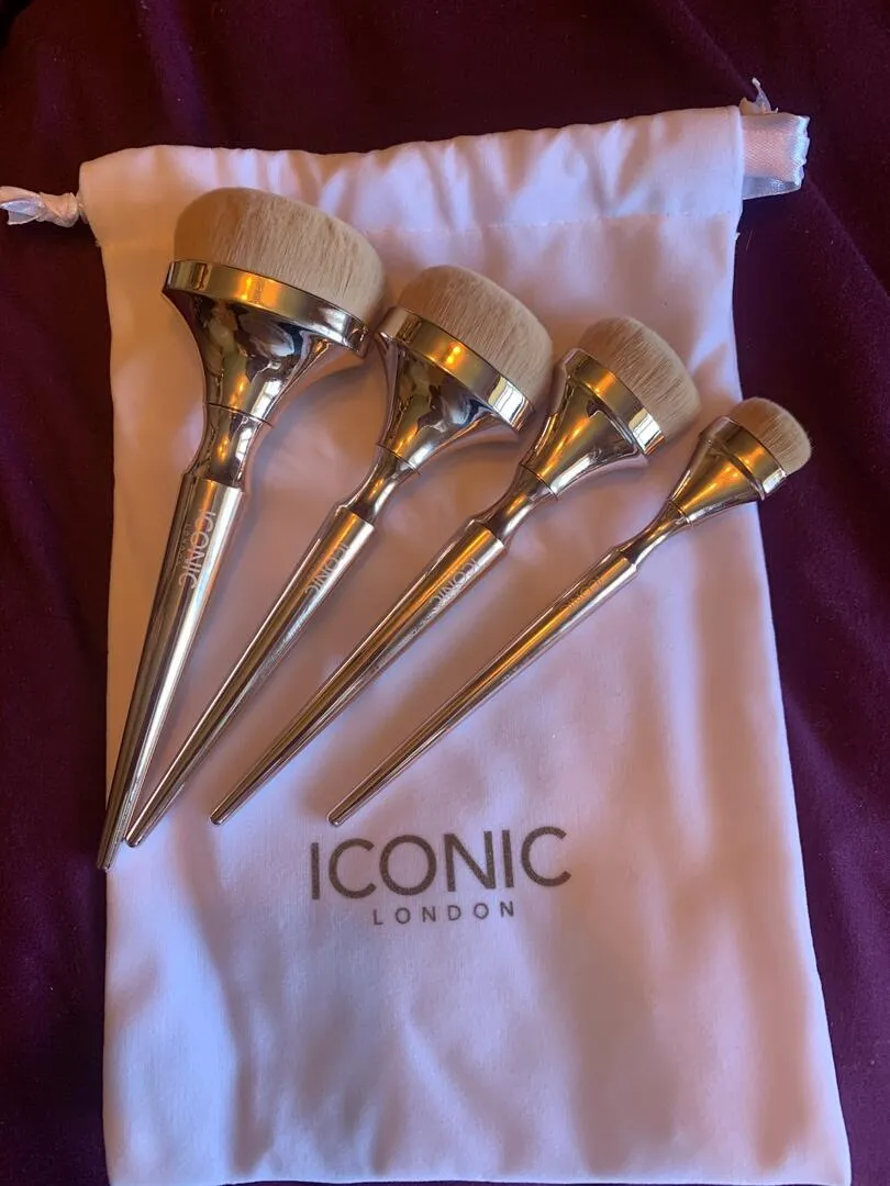 Iconic London HD Blend Base set pennelli viso 4 pezzi