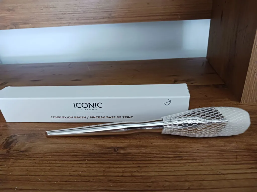 Iconic London Complexion Pennello Viso fondotinta fluido
