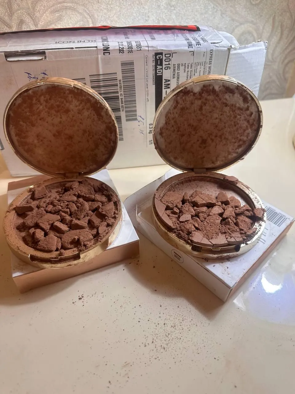 Iconic London Ultimate Bronzing Powder terra Light Bronze