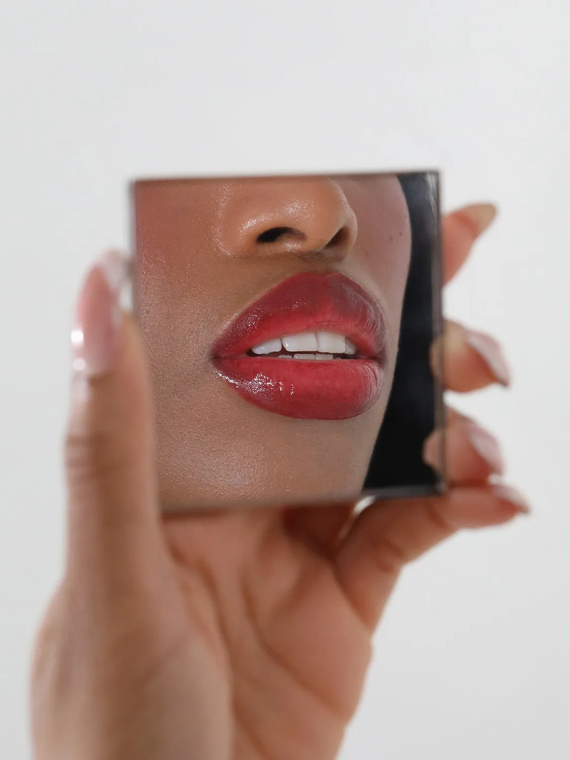 Refy Compact Mirror specchietto trucco da borsetta con custodia