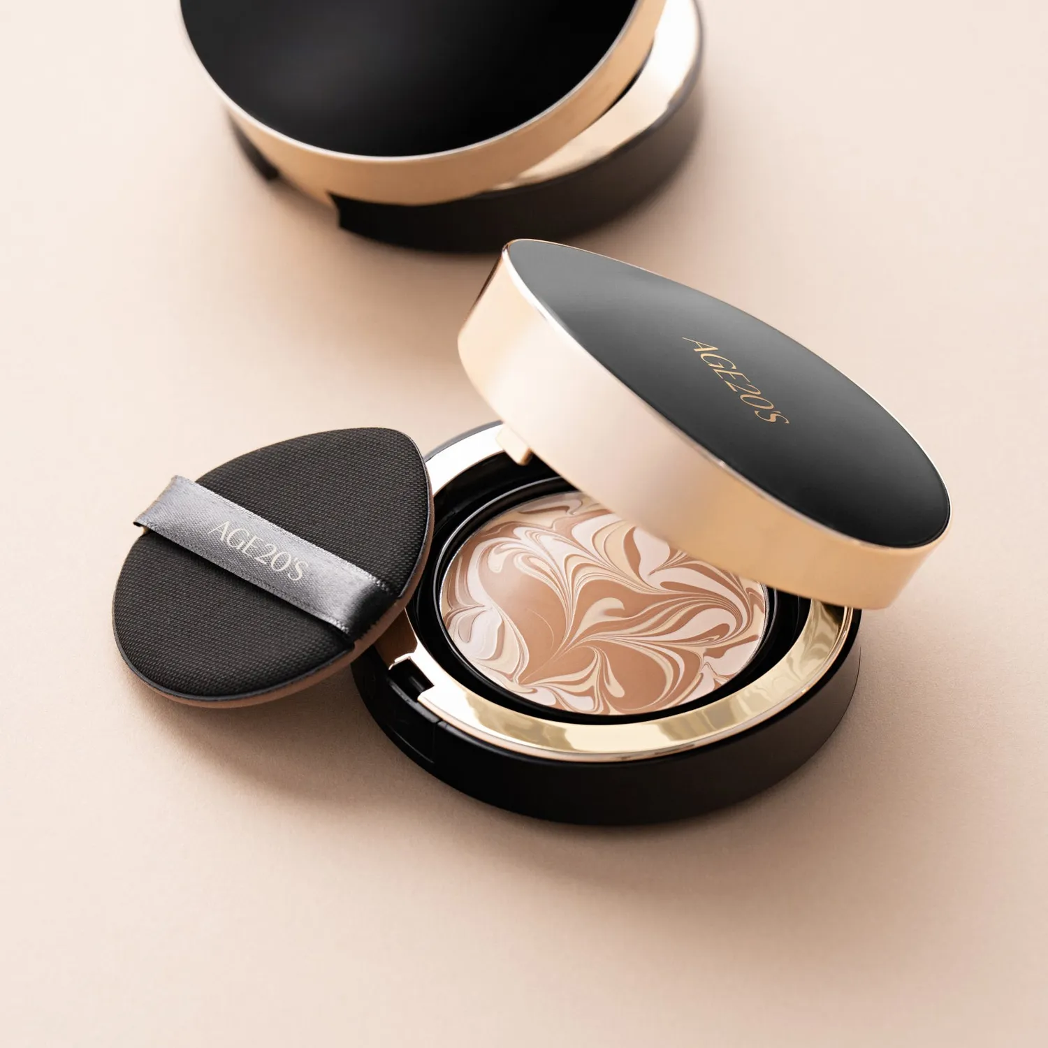 AGE20'S Signature Essence Pact cushion SPF50+ glow vegano