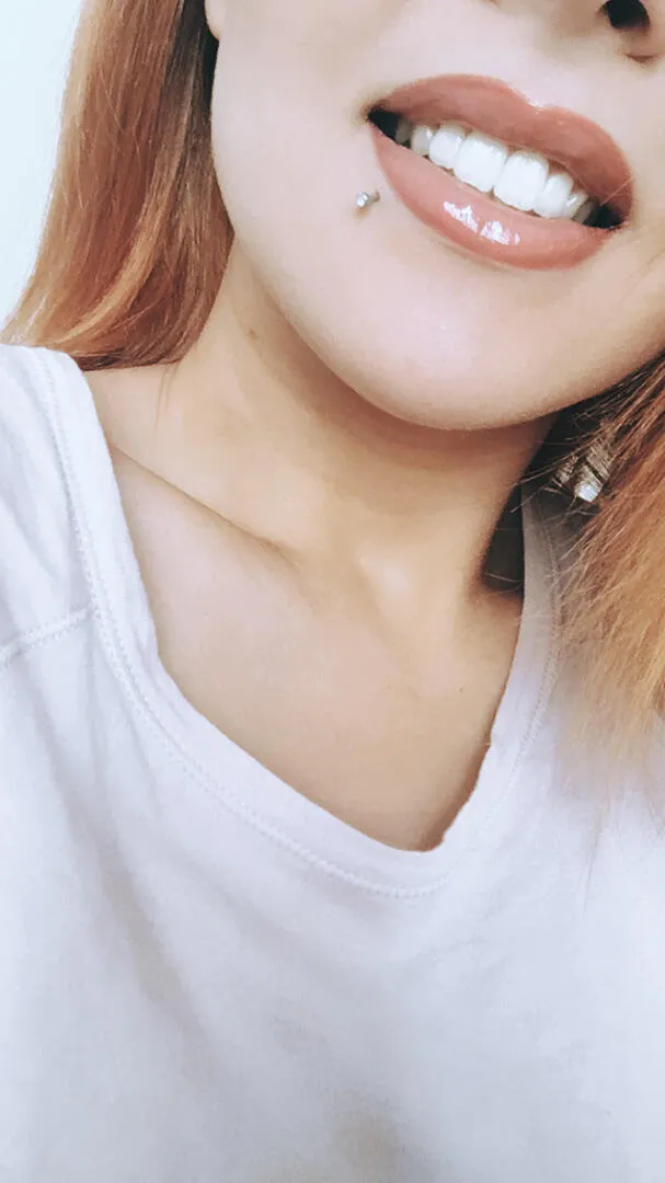 Iconic London Lip Gloss rimpolpante Nearly Nude morbido