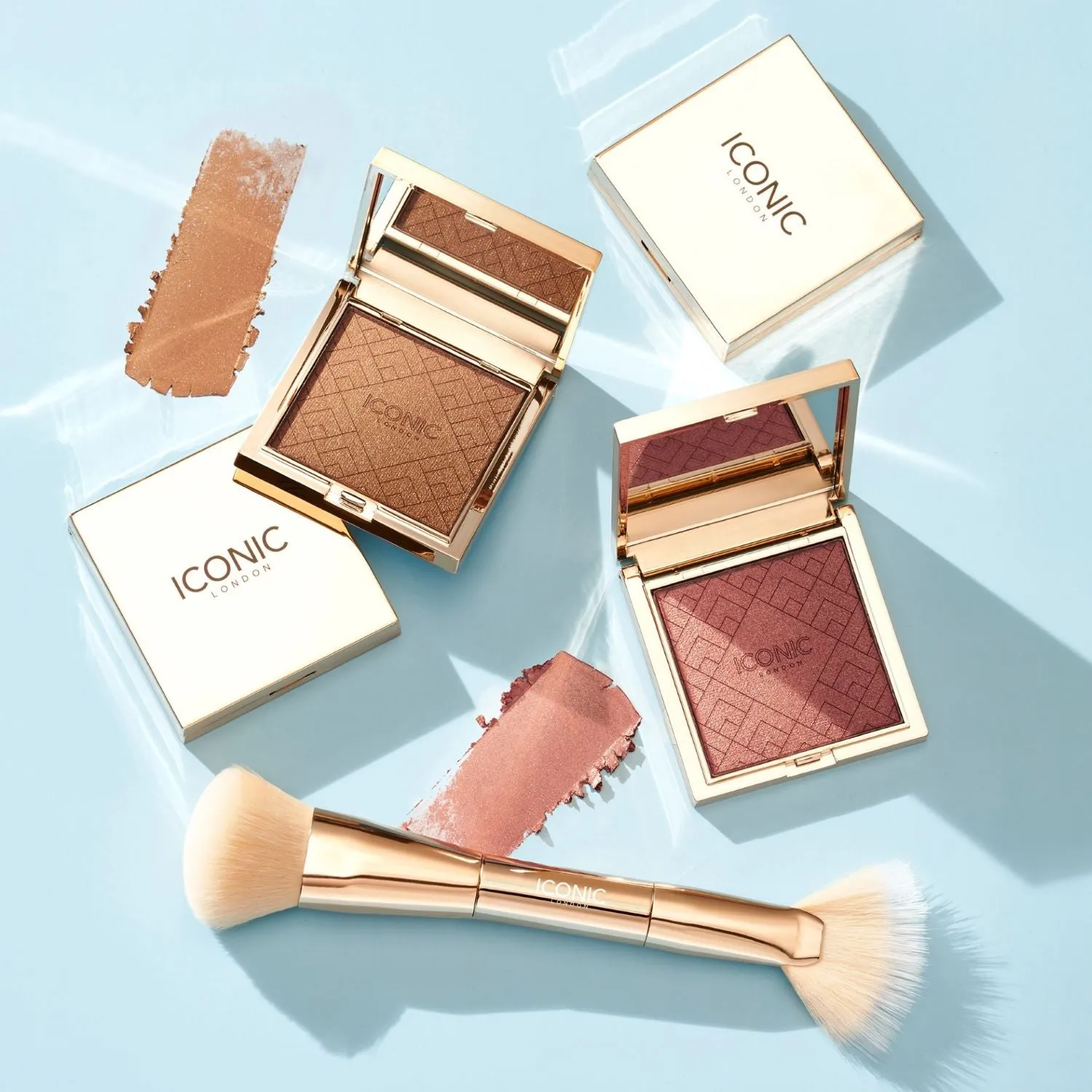 Iconic London Cheek Glow Duo Pennello blush bronzer